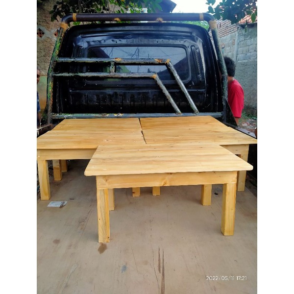 โต๊ะ 80 x 60 x 8 ซม. โดยขอ
