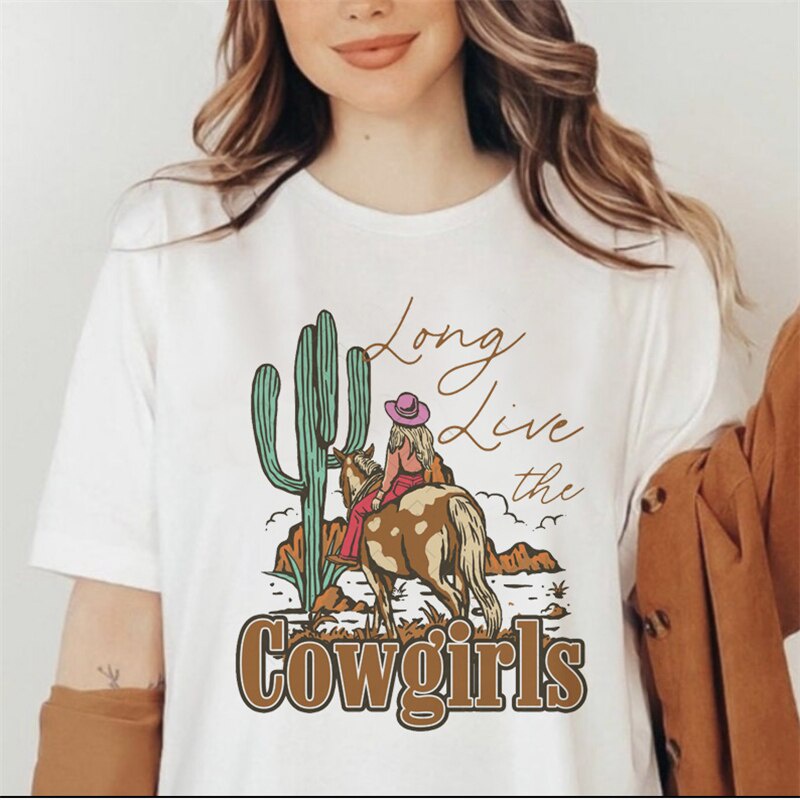 เสื้อยืดเข้ารูป เสื้อยืดผู้หญิงตะวันตกคาวบอยการ์ตูนพิมพ์จดหมายตลกน่ารักแขนสั้นผู้หญิงแฟชั่นสบาย ๆ ฤดูร้อนเสื้อยืดผู้หญิง