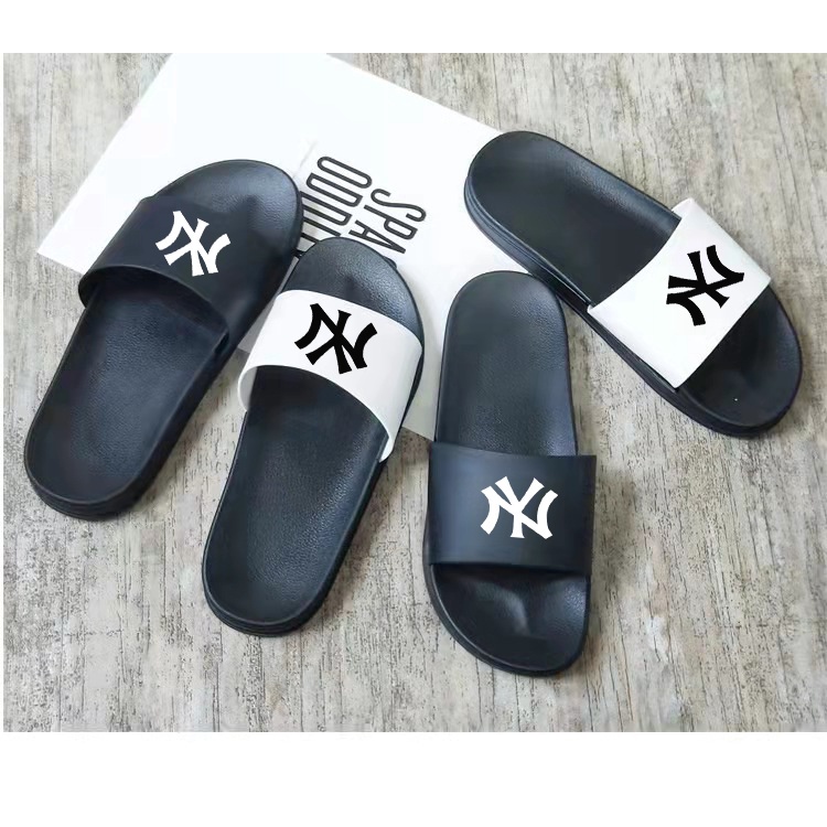 ❤️ถูกและดี!!!❤️Fashion home slippers รองเท้าแตะแฟชัน ใส่ได้ทั้งผู้ชาย ผู้หญิง TXB39