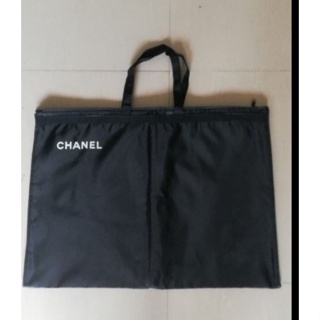 กระเป๋าใส่สูท Chanel