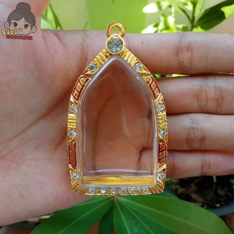 กรอบพระใส่ขุนแผนบ้านกร่าง กรอบพระชุบทอง | กว้าง3.3*สูง5.4ซม.(ขนาดจอกระจก)