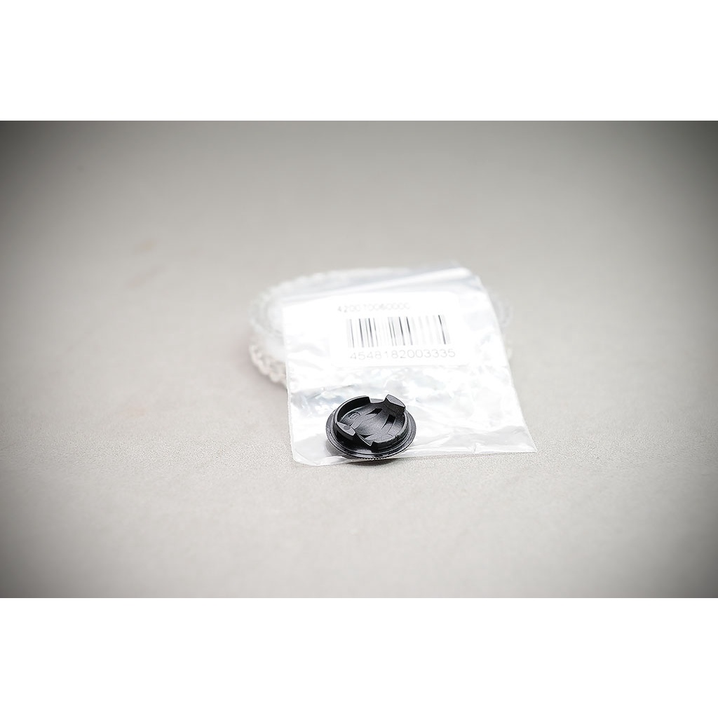 ฝาปิด ถ่าน Leica MP / M6 / M6 TTL / M7 ของแท้ สีดำ อะไหล่ parts ของใหม่