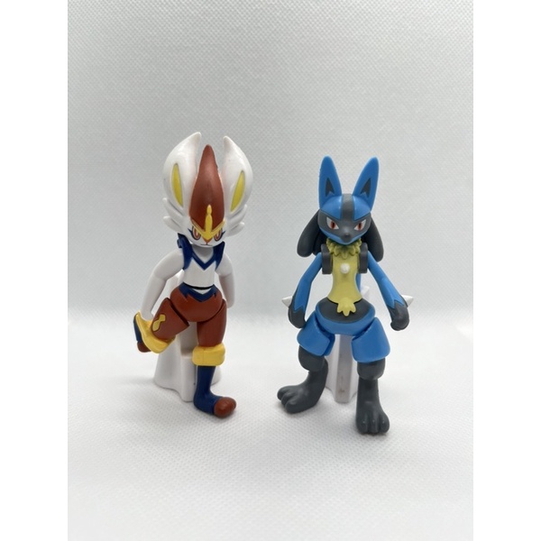 กาชาปอง Pokemon action figure collection 2  set Cinderace Lucario