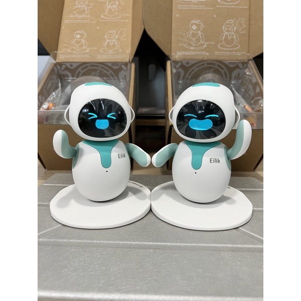 Eilik robot เพื่อนบนโต๊ะทำงาน สินค้าพร้อมส่งค่ะ