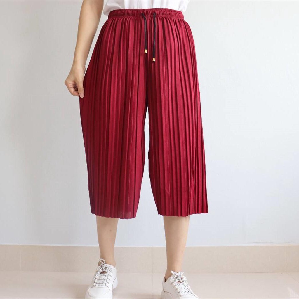 กางเกงอัดพลีทขากว้างผ้าหนังไก่สีพื้นผ้าเย็นใส่ไม่ร้อน รุ่น7119/720ทรงหลวม เอวกางเกงมีเชือกผูกรูดได้ สินค้าพร้อมส่งจากไทย