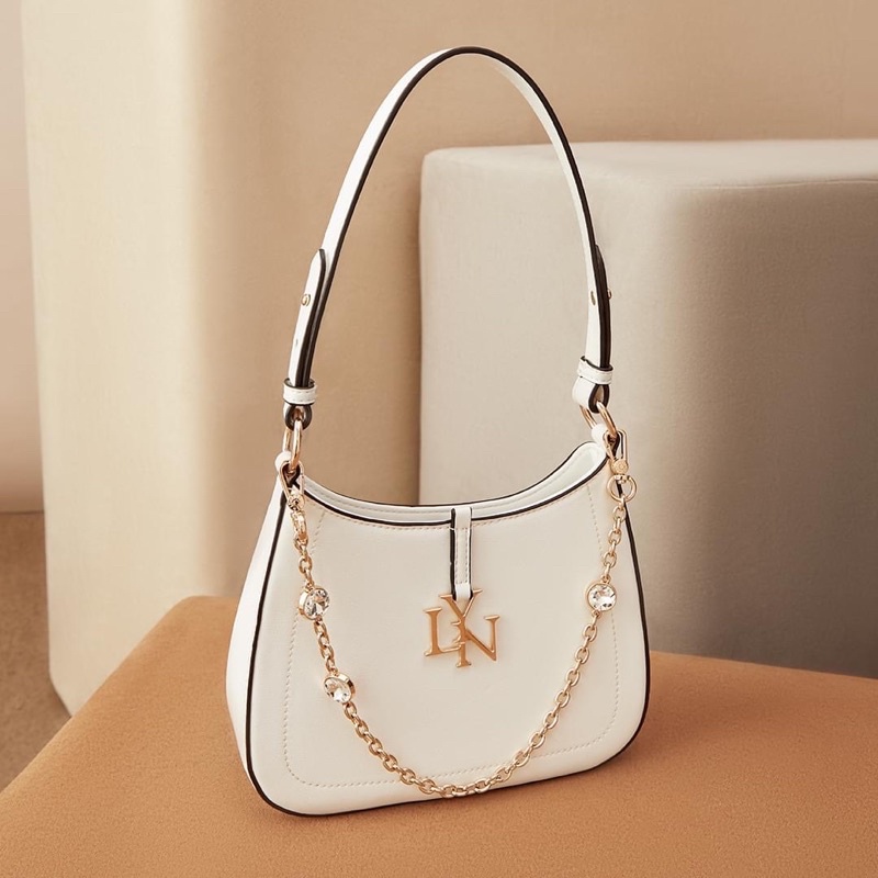 LYN WINTER 2022 COLLECTION  COMO