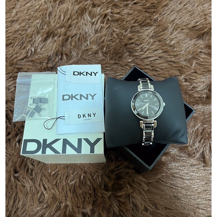 นาฬิกาข้อมือผู้หญิง ยี่ห้อ DKNY ของแท้