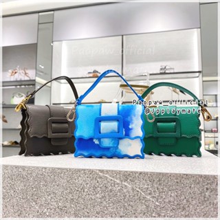 กระเป๋าสตางค์ CHARLES &amp; KEITH  รุ่น Waverly Scallop-Trim Mini Bag CK6-80770582 พร้อมกล่อง ถุงผ้า และถุงกระดาษ