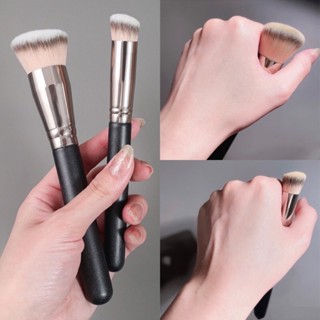 B-09✨Foundation Brush แปรงแต่งหน้า ลงรองพื้น ลงคอนซีลเลอร์ ขนแน่นนุ่ม เกลี่ยง่าย ไม่กินรองพื้น ไม่บาดหน้า เฉดดิ้ง