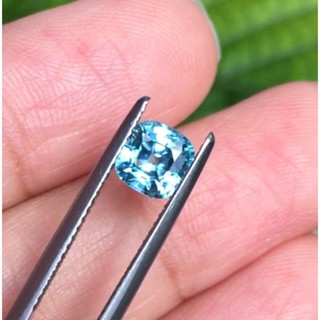 พลอยเพทาย(Blue Zircon) นน1.30กะรัต