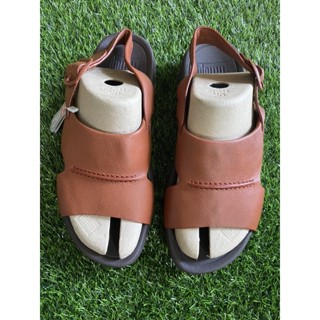 Fitflop Bando Leather Sandals Dark Tan size 45 ของใหม่ของแท้