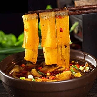 เส้นมันเทศ (火锅川粉) เส้นใหญ่ใส่หม้อไฟ ขนาด 240กรัม เส้นก๋วยเตี๋ยวจีน เส้นใหญ่ หม้อไฟ หมาล่า