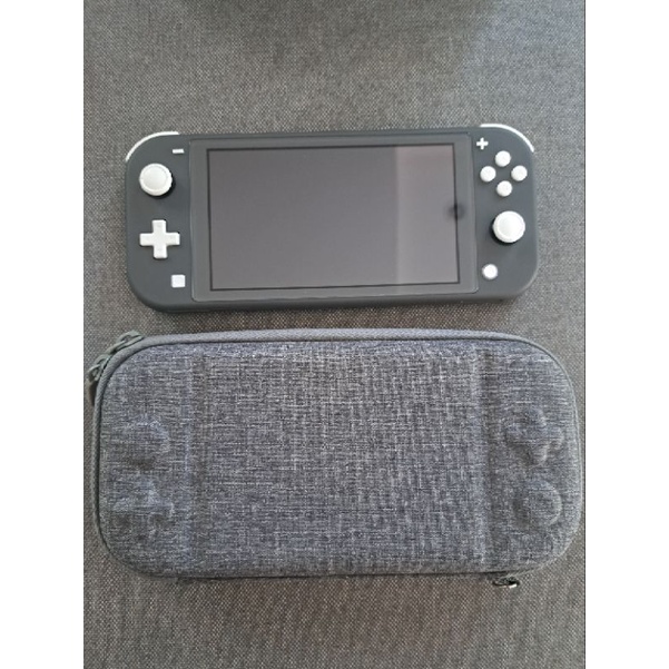 Nintendo Switch Lite (Grey) มือสอง สภาพดี อุปกรณ์ครบ พร้อมเกมในเครื่อง