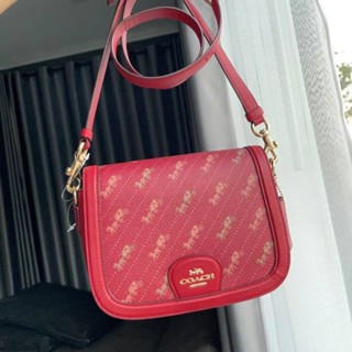 (ผ่อน0%) กระเป๋าสะพายข้าง COACH C4059 SADDLE BAG WITH HORSE AND CARRIAGE สีแดง ลายรถม้า ขนาด 8 นิ้ว