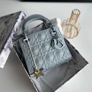 Lady Dior Mini ( ตารางใหม่สวยมาก ) Lambskin 7"  ขายดีตลอดกาลค่ะ สีน่ารักก มาเพิ่มแย้วว