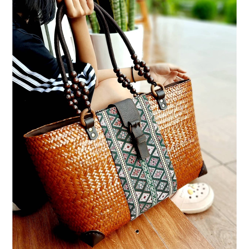 ขนาด 15*10 นิ้ว ซับซิป กระเป๋าสาน กระจูด กระเป๋าแฮนด์เมด  handmade ตะกร้าสาน กระเช้าสาน - รูปที่ 4