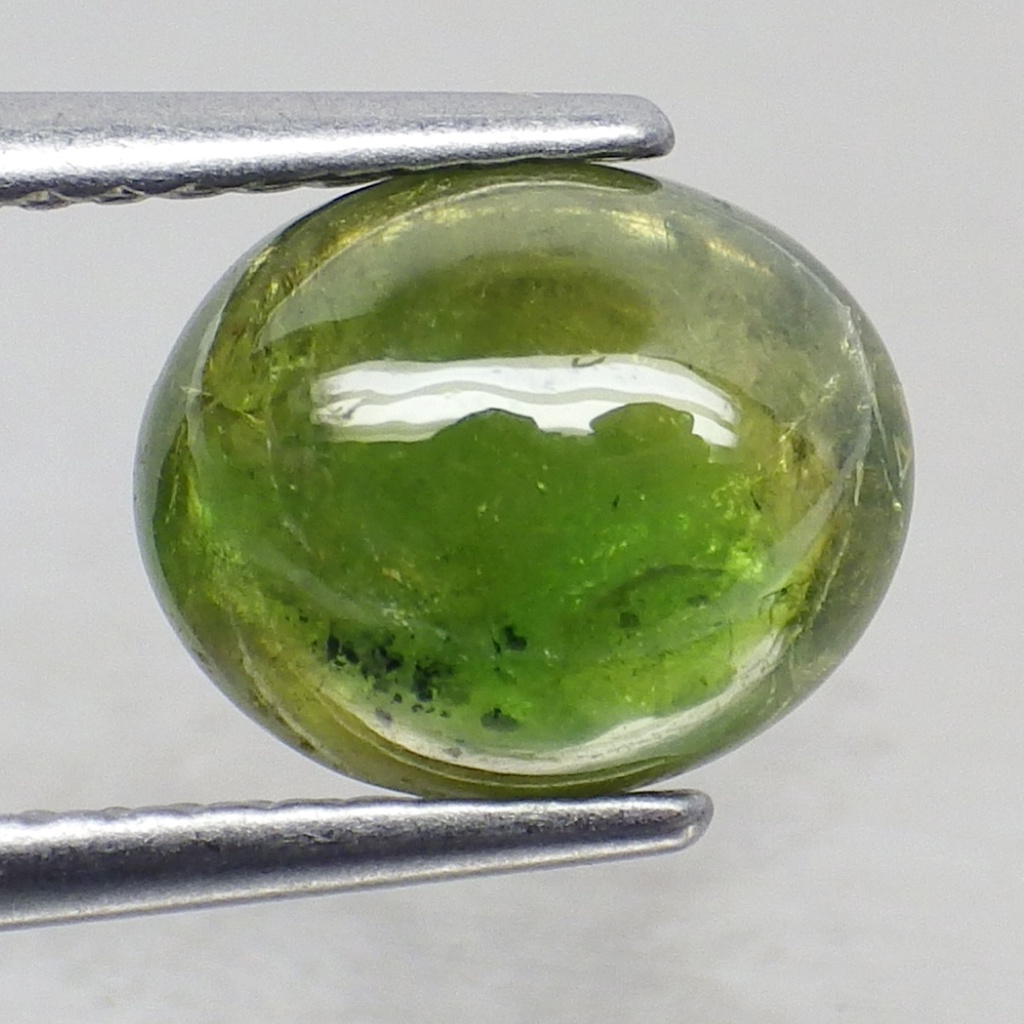 พลอย การ์เน็ต ซาโวไรท์ โกเมน เขียว ดิบ ธรรมชาติ แท้ ( Unheated Natural Tsavorite Garnet ) หนัก 3.16 