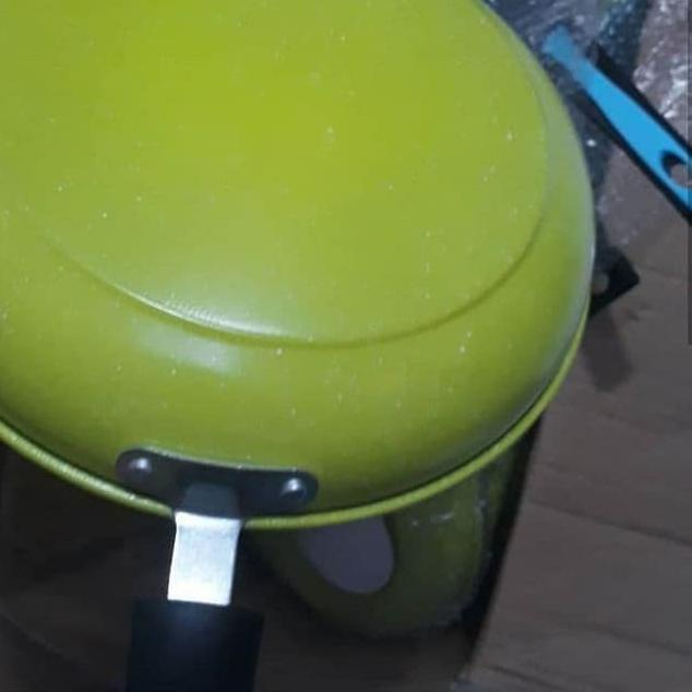 ราคาเป็นมิตร [WAJAN CALYPSO] น้ํามันไม่ติด-ทอด WOKEN FRYPAN 20 22 24 CM CALYPSO