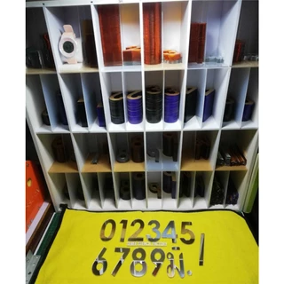 ตัวเลขอะคริลิค สีทองกระจก/สีเงินกระจก/สีนำเงิน สูง8cm สินค้ามีฟิล์มเคลือบกันรอยทุกชิ้น
