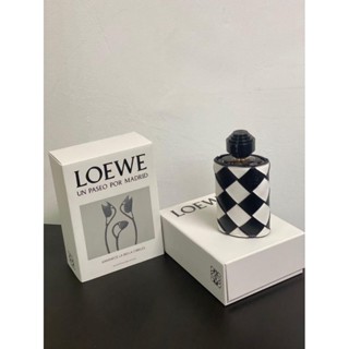 Loewe  man 2ml/5ml/10ml Brand: Loewe Fragrance: Floral Top Notes: Bergamot, Tangerine, Pink Pepper Middle Notes: Jasm