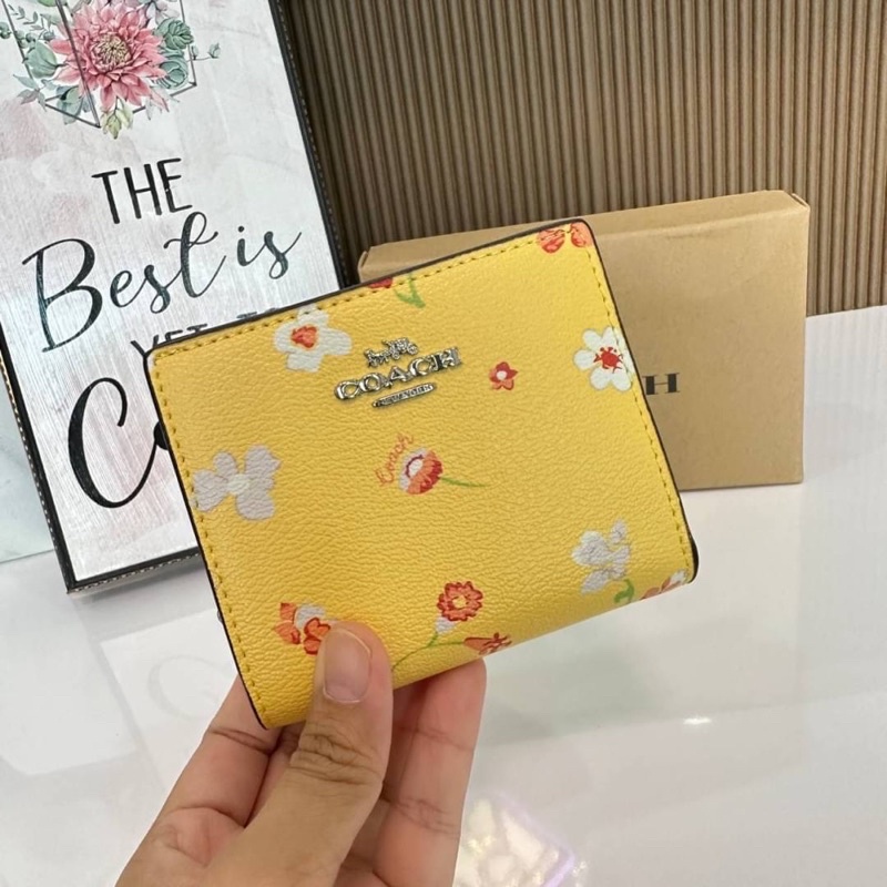 SNAP WALLET WITH MYSTICAL FLORAL PRINT Shopee Thailand