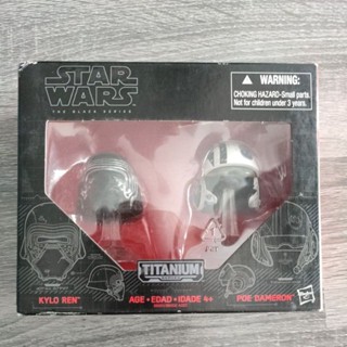 STAR WARS The Black Series Titanium Series 01 Kylo Ren / Poe Dameron Helmets