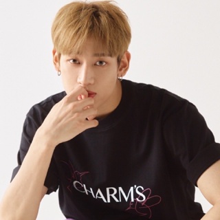 [ พร้อมส่ง ] CHARMS x BAMBAM SIGNATURE LOGO T-SHIRT BLACK