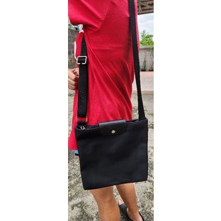 กระเป๋า Longchamp แท้มือสอง crossbodyได้