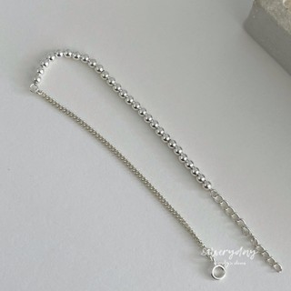 silvery.day | Line with ball bracelet