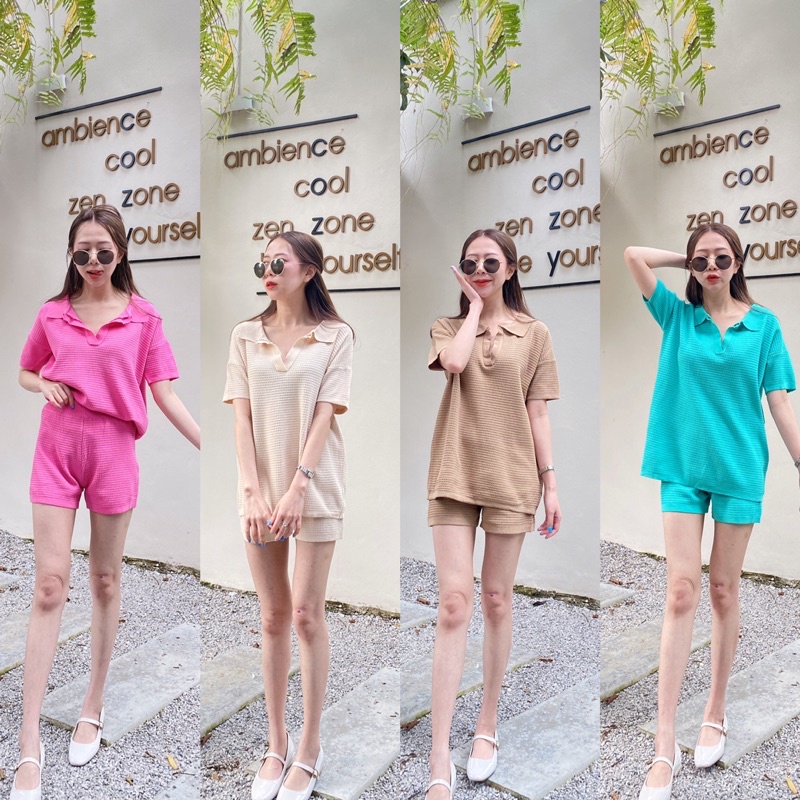 Onnie set เซ็ตไหมพรมสุดน่ารักเสื้อคือปกโอเวอร์ไซส์ทรงสวย มาคู่กับกางเกงขาสั้น เนื้อผ้าไหมพรมทอเป็น w