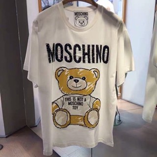 Moschino/ Moschino เสื้อยืดคอกลม แขนสั้น พิมพ์ลายกราฟฟิติหมี ทรงหลวม สําหรับผู้ชาย และผู้หญิง