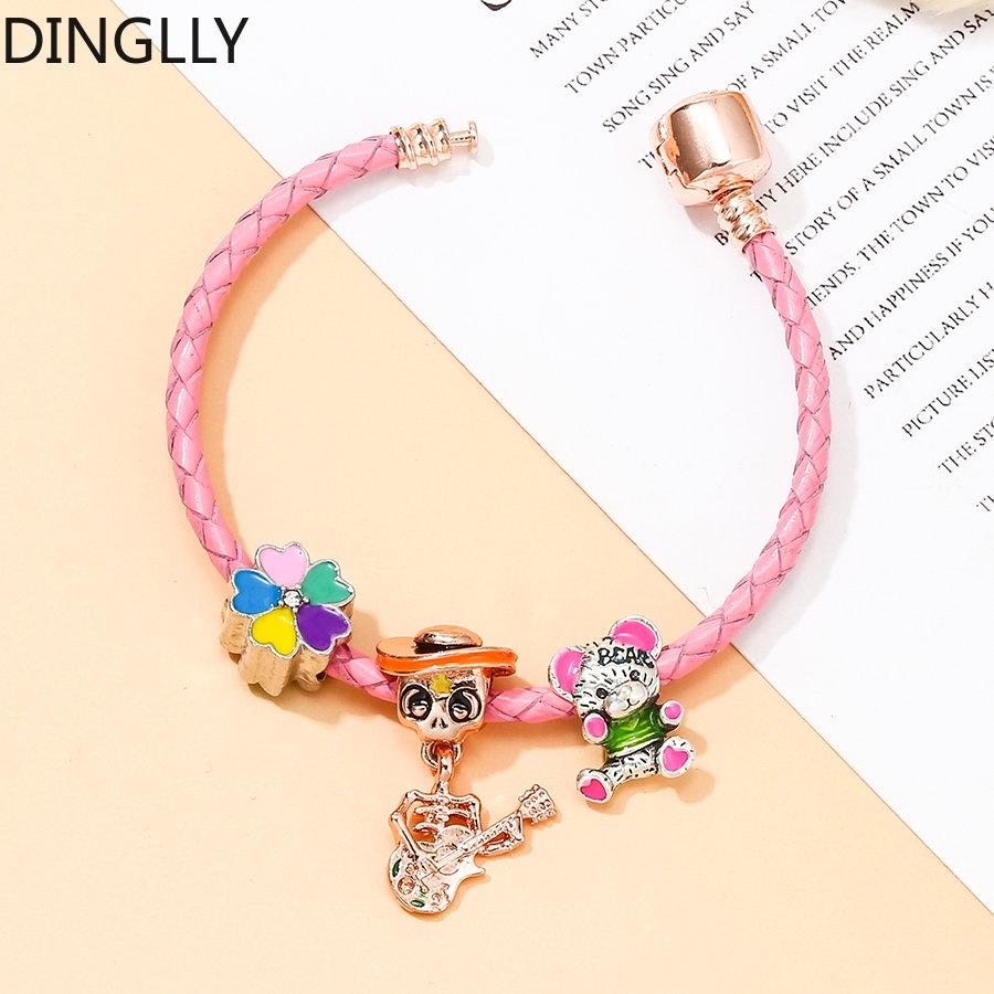 Dinglly โรสโกลด์ กะโหลก คาวบอย กีตาร์ สร้อยข้อมือ เสน่ห์ สําหรับผู้หญิง การ์ตูนดอกไม้ หมี ลูกปัด สร้อยข้อมือหนัง สีชมพู