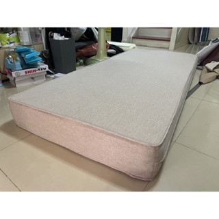 เบาะรองนั่ง # มีเส้นคิ้ว ขนาด 19 “ x 62 “ หนา 5 นิ้ว