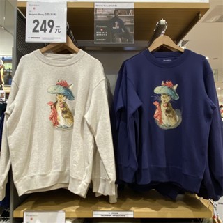 Uniqlo X เสื้อกันหนาว คอกลม พิมพ์ลายกระต่าย ปีเตอร์ สําหรับคู่รัก 447066