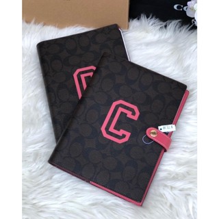 พร้อมส่ง แท้ 🇺🇸💯% New Coach สมุด Notebook In Signature Canvas With Varsity Motif (COACH CC055)