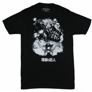 T-shirt เสื้อยืด พิมพ์ลาย Attack on Titan Battle Under Giant Titan Image MLpaha36OJbjgf51 สไตล์คลาสสิก สําหรับผู้ชาย S-5