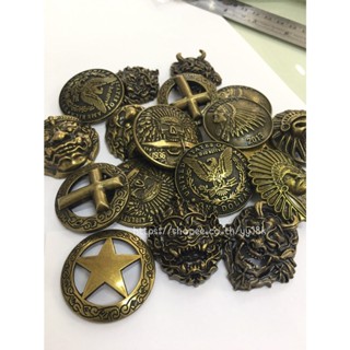 เหรียญติดกระเป๋าสตางค์พร้อมน็อต *แถมแค่น็อต !!*