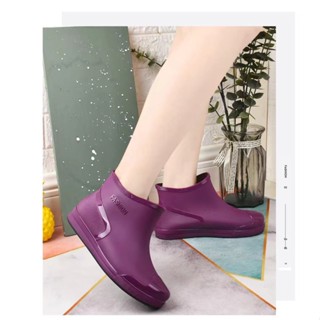 👞rain boots👞 รองเท้าบูทสั้นกันฝน รองเท้ากันลื่นกันน้ำ รองเท้าบูทกันน้ำ สูง11.5cm รองเท้าแฟชั่น รองเท้าผู้หญิง