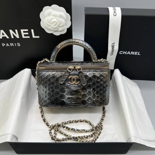 Chanel vanity Grade vip Size 16 cm