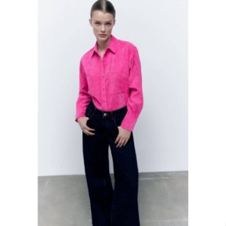 ZARA เสื้อเชิ้ตเนื่อผ้าลูกฟูก ทรงโอเวอร์ไซส์ ของแท้ มือสอง ปังไม่ไหวชมพู ขาว รีบจัดด่วน