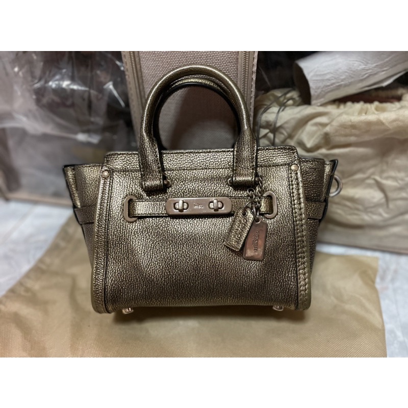 COACH 35990 SWAGGER 21 IN METALLIC PEBBLE LEATHER BAG GOLD