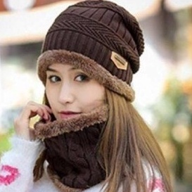 946 พร้อมส่ง ส่งไว ทันใจ ร้านคนไทยค่ะ เซ็ตหมวกบุขน+ผ้าพันคอ ใส่ติดลบได้