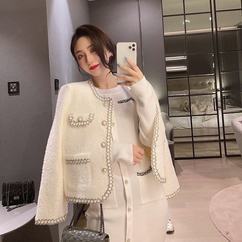 Waris สินค้านำเข้า cardigan สไตล์เกาหลี ผ้าขนแกะเทียม เนื้อผ้านิ่มมากๆใส่แล้วหรูหราไฮโซสุดๆหนาวนี้ต้องจัดน้าา