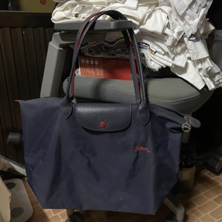 กระเป๋า Longchamp สี navy M หูยาว