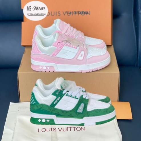 Louis Vuitton LV Trainer รองเท ้ าผ ้ าใบสีขาวสีชมพูและสีขาวสีเขียวคุณภาพสูงหรูหราพร ้ อมอุปกรณ ์ เสริมเต ็ มรูปแบบ