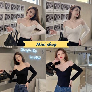 Mini shop🌸พร้อมส่ง🌸(89058) เสื้อไหมพรมเปิดไหล่ ดีเทลสายโซ่เก๋แถมเซ็กซี่ -C