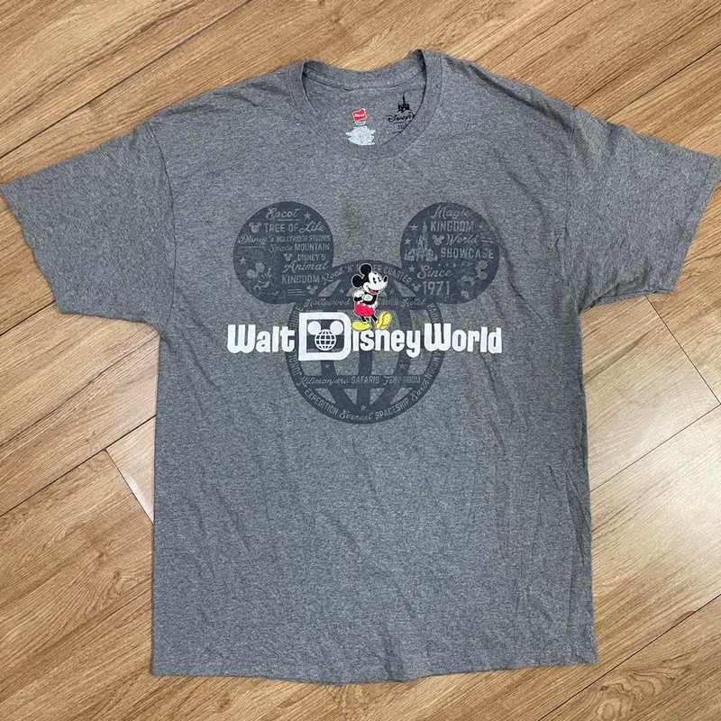เสื้อมือสอง Mickey mouse Walt Disney World - Disney Parks by Hanes สกรีนแน่นๆ ป้ายปั้มคอ