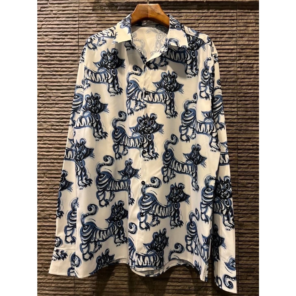 CHRISTIAN DIOR AND KENNY SCHARF LONG SLEEVE SHIRT WHITE AND BLUE SILK TWILL เสื้อเชิ้ตคอปกแขนยาว ดิอ