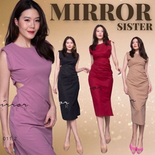 📌ทักก่อนสั่ง📌เดรสแขนกุด เว้าเอว ทรงดินสอผ่าข้าง  M L Mirror