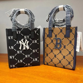 NEW MLB NY BAGกระเป๋าใส่มือถือสพายข้างเเบบถือปรับขนาดได้รุ่นMONOGRAM/กระเป๋าใส่มือถือ/กระเป๋าสะพายข้าง